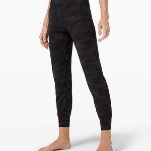 Lululemon align joggers - black camo